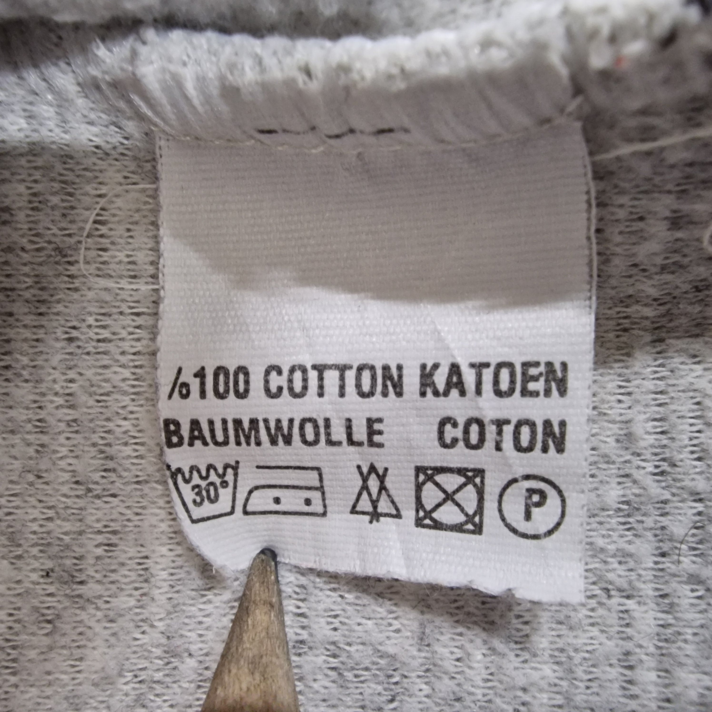 Hugo Boss Grey V Neck Jumper UK Large - Jumpers - 11 - 3401