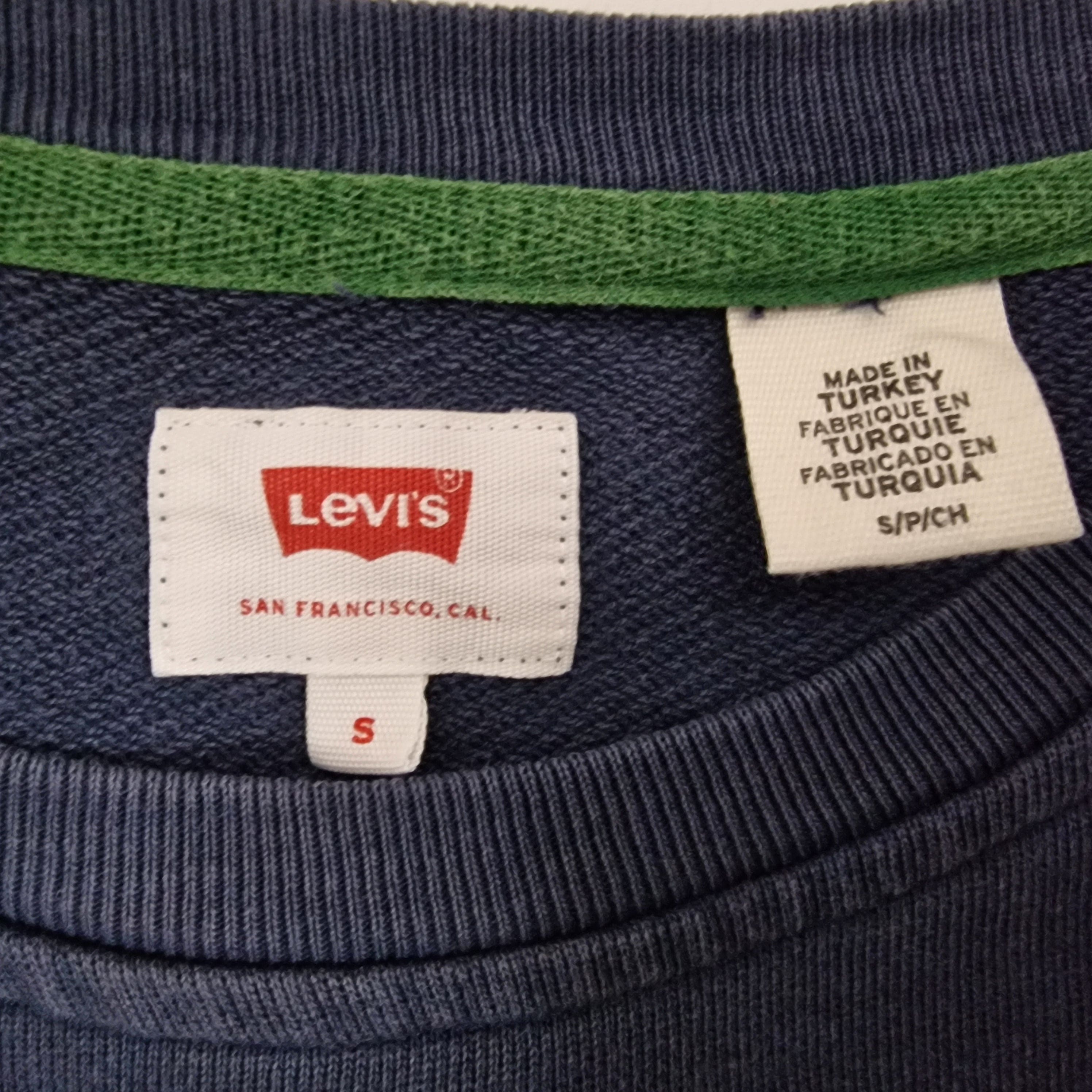 Levis