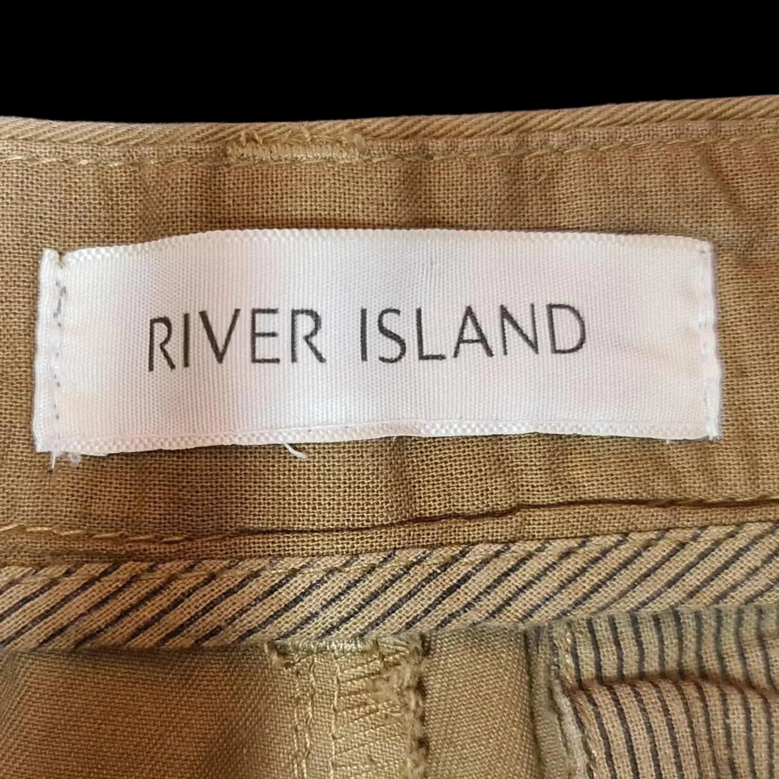 Mens River Island Khaki Shorts UK 28w - 3 - 474