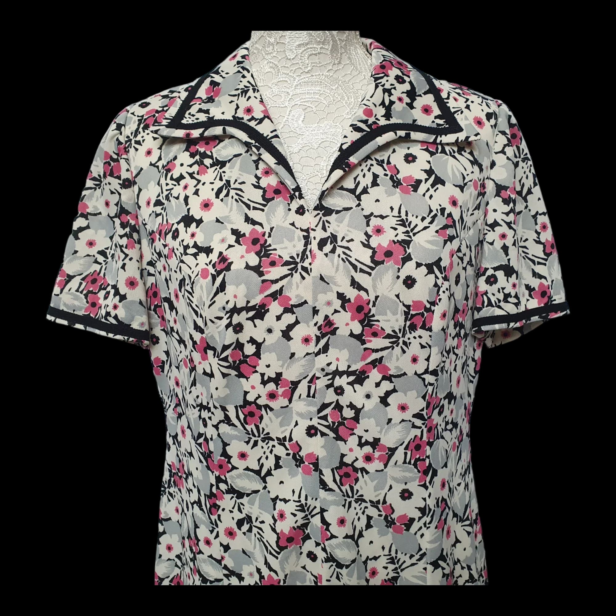 Modell Vintage Floral Summer Shirt Dress Short Sleeve Size