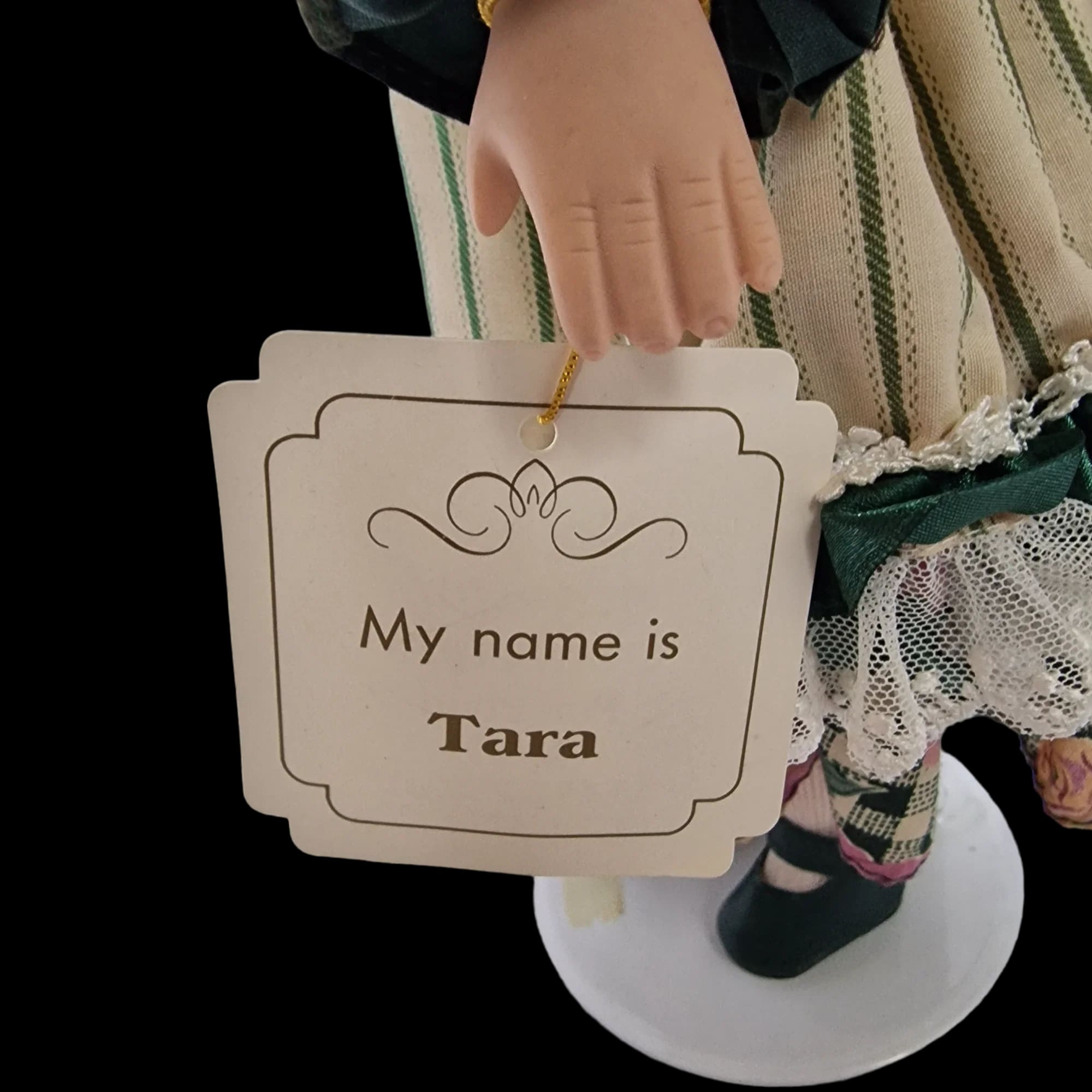 Porcelain Doll Tara Female Leonardo Collection Removeable