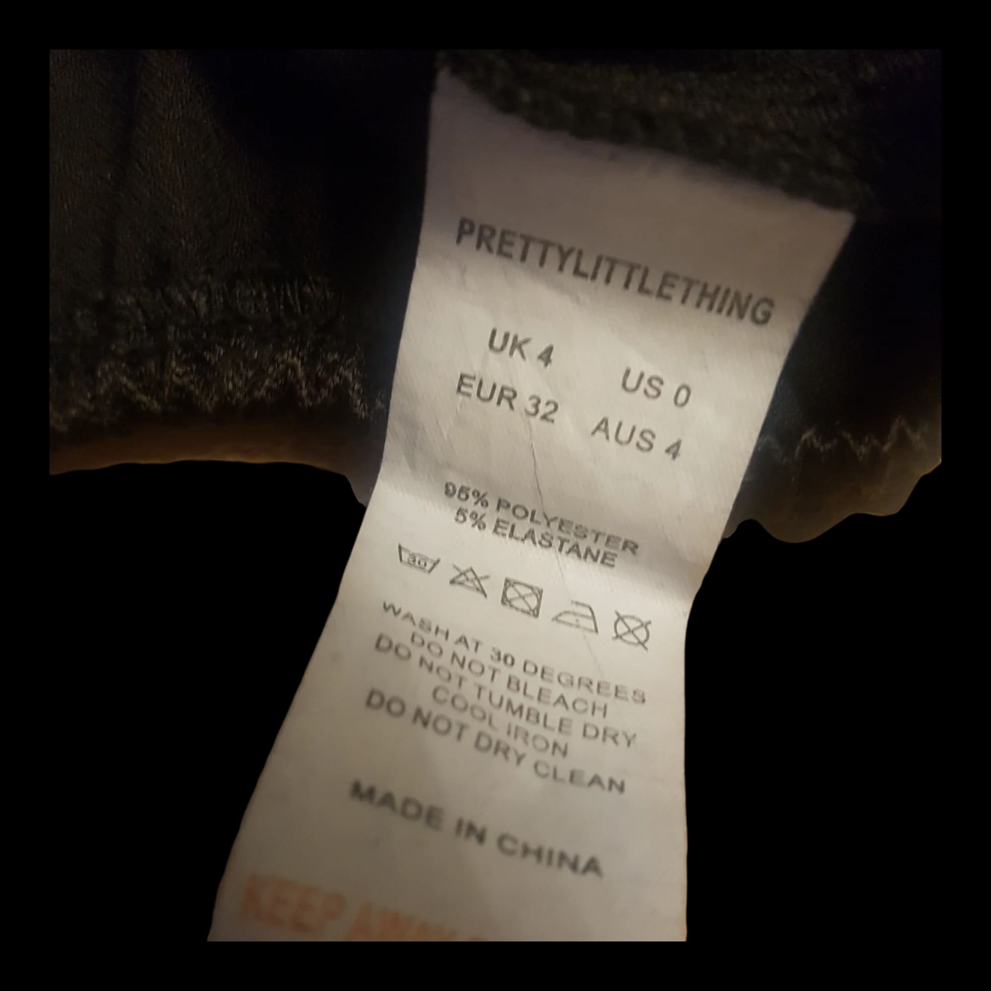 Pretty Little Thing Black Long Sleeve Cropped Womens Top UK