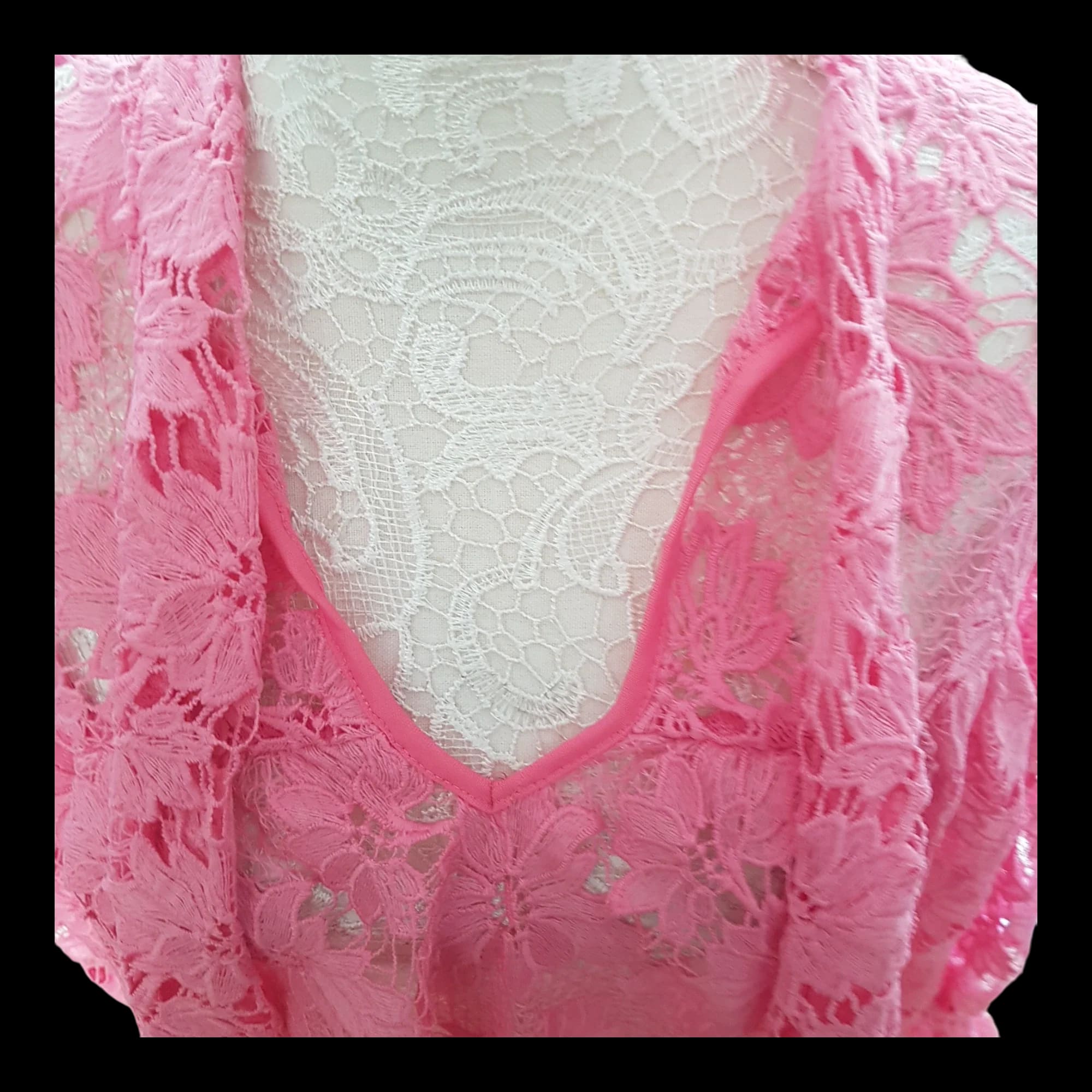 In The Style Pink Floral Cut Out Womens Blouse UK 10 - Top