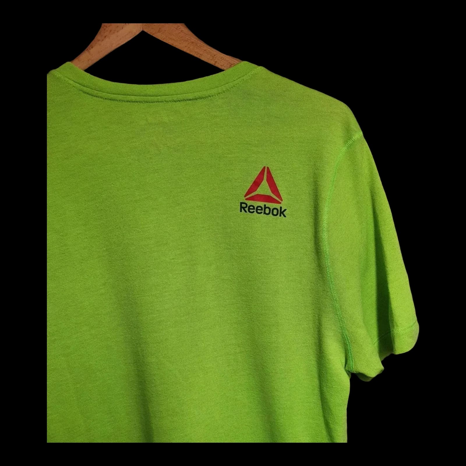 Unisex Vintage Reebok Green T-Shirt UK Medium - T-Shirts