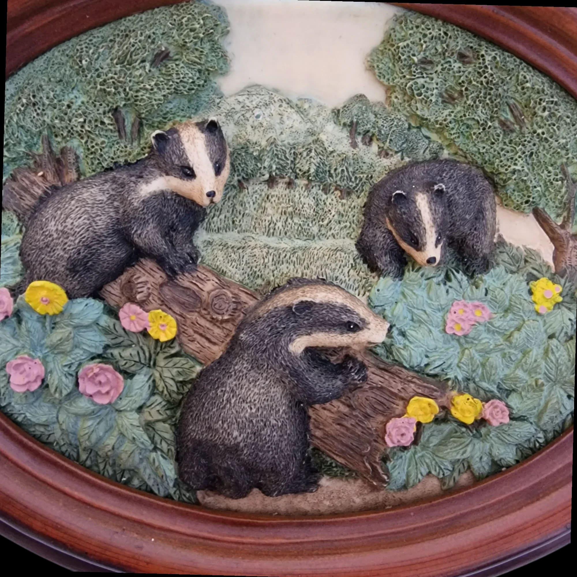 Vintage 3d Framed Oval Badger Ceramic Plaque - TipTop Deals