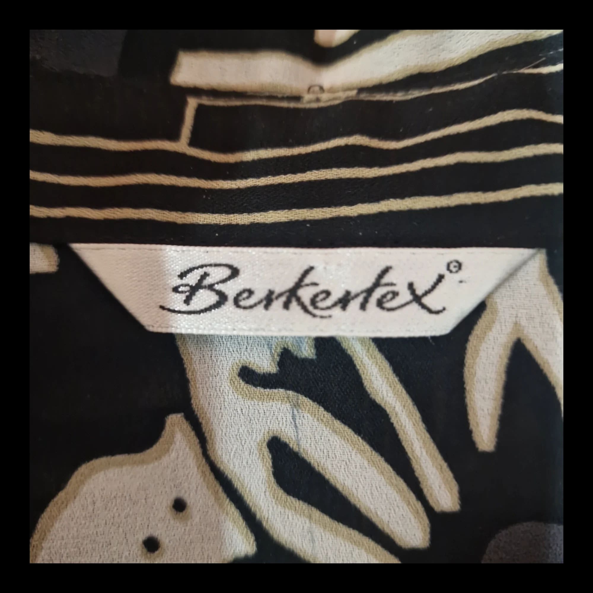 Womens Berkertex Black Floral Blouse UK 18 - Top - 3 - 838