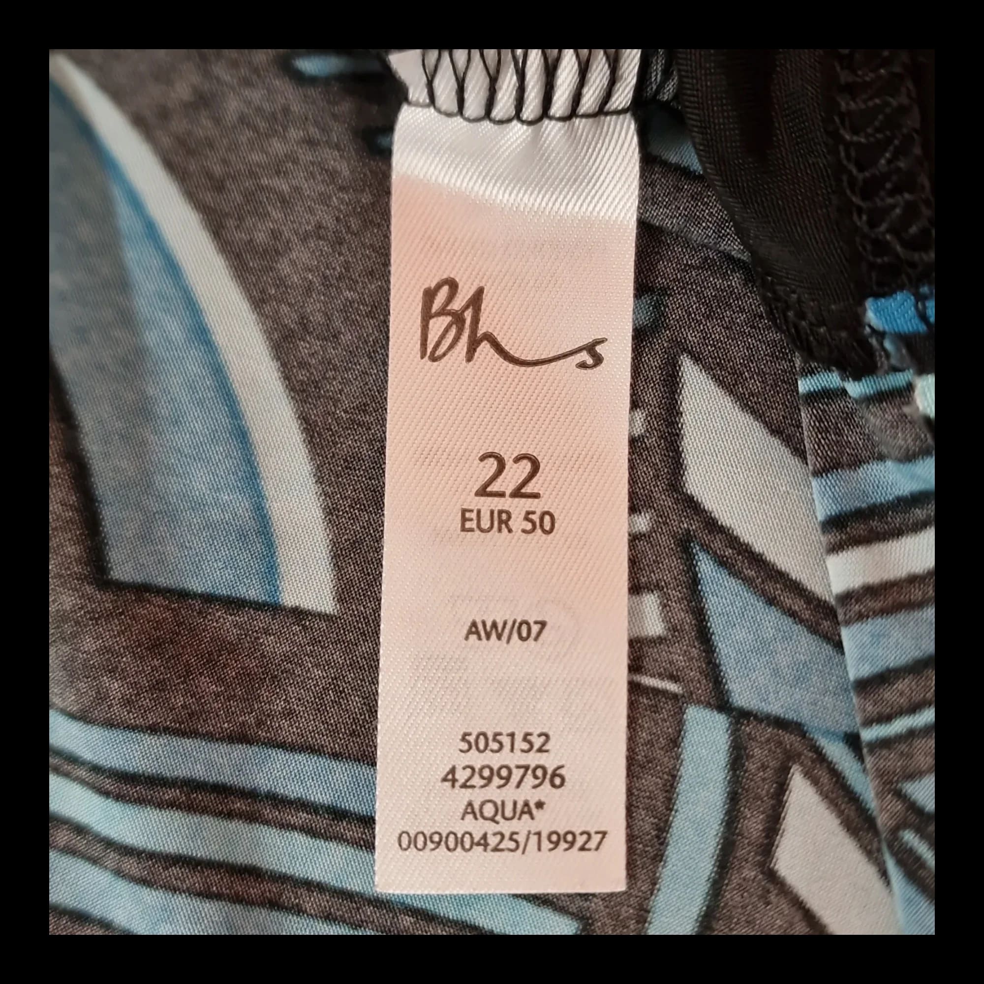 Womens Bhs Crop Top Aqua Black Tribal Pattern Short Sleeved