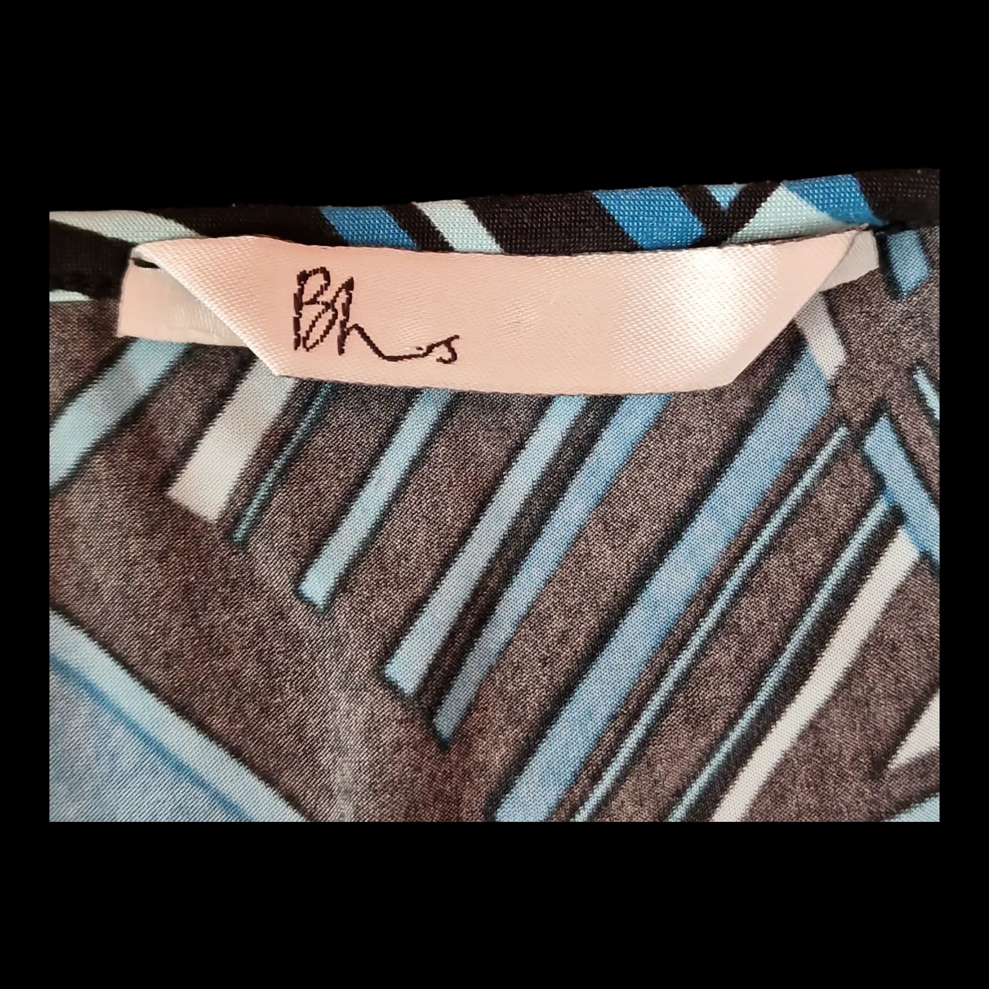 Womens Bhs Crop Top Aqua Black Tribal Pattern Short Sleeved