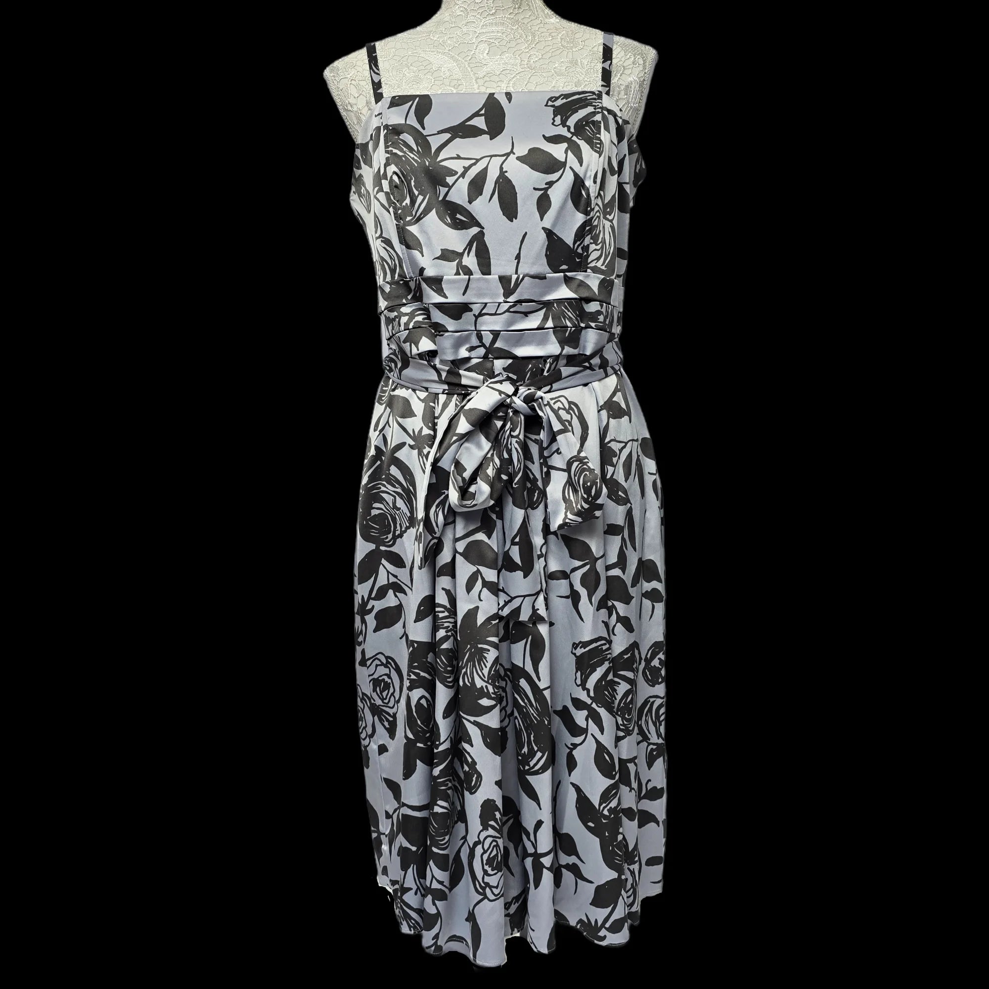 Women’s Definitions Silver Floral Fit And Flare Dress UK