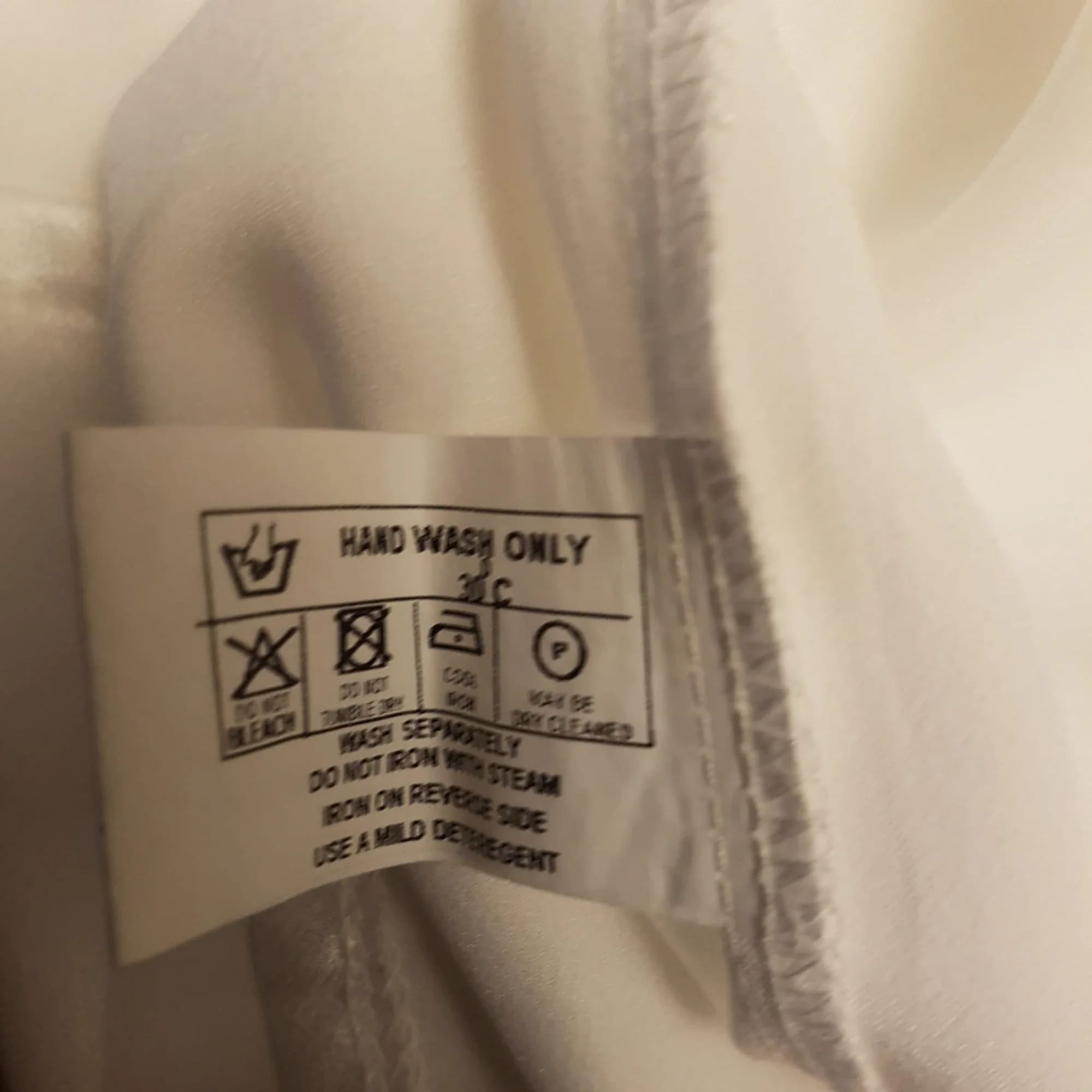 Womens Masai White Satin Top UK 20 - Ma-Sai - 9 - 1845